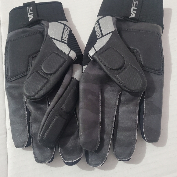 Under Armour Black and Gray Combat Football Gloves Padded Soft Inserts Sz XXL - Picture 3 of 11